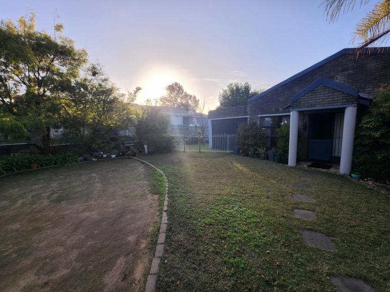 3 Bedroom Property for Sale in Die Wingerd Western Cape